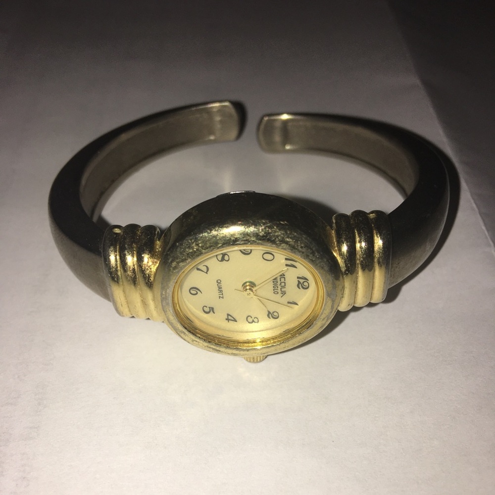 Acqua Quartz Cuff Bracelet Watch